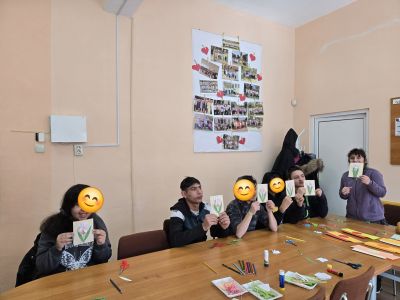 Арт работилница хартия и цветя - организирано от РЦПППО гр. Ловеч - ЦСОП Васил Левски - Ловеч