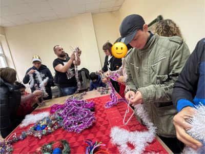 Коледна работилница с Център за обществена подкрепа "Слънце" гр. Ловеч - ЦСОП Васил Левски - Ловеч