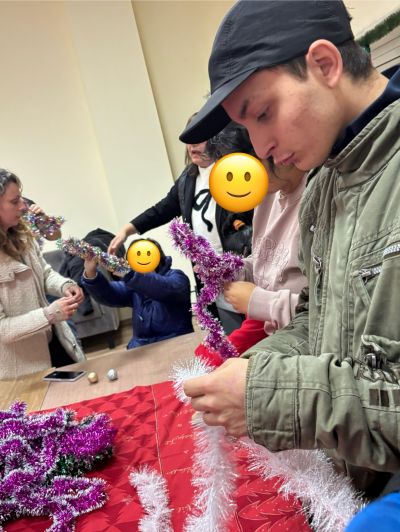 Коледна работилница с Център за обществена подкрепа "Слънце" гр. Ловеч - ЦСОП Васил Левски - Ловеч